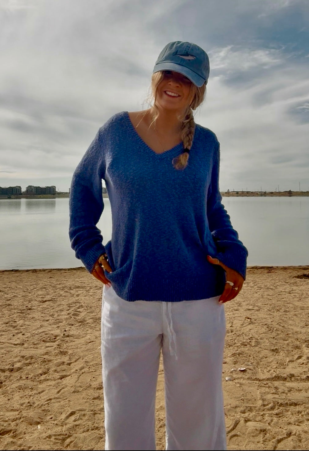 “Who doesn’t love sharks” Hat🤍☀️